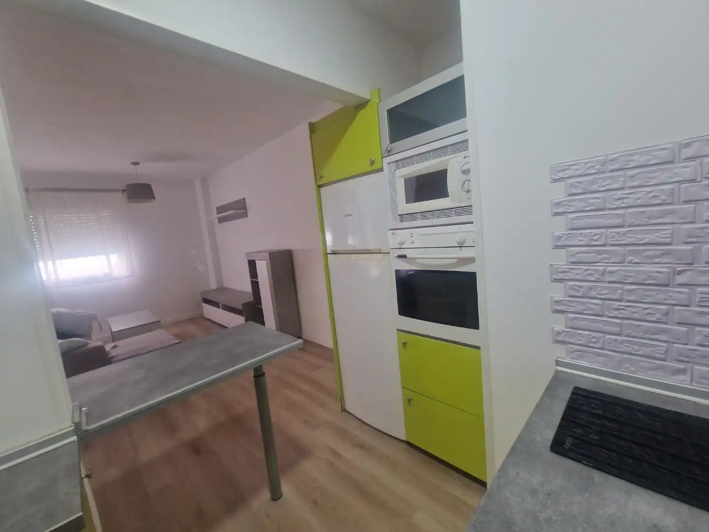 Cocina de Piso de alquiler en San Fernando con Jardín privado, Terraza y Amueblado