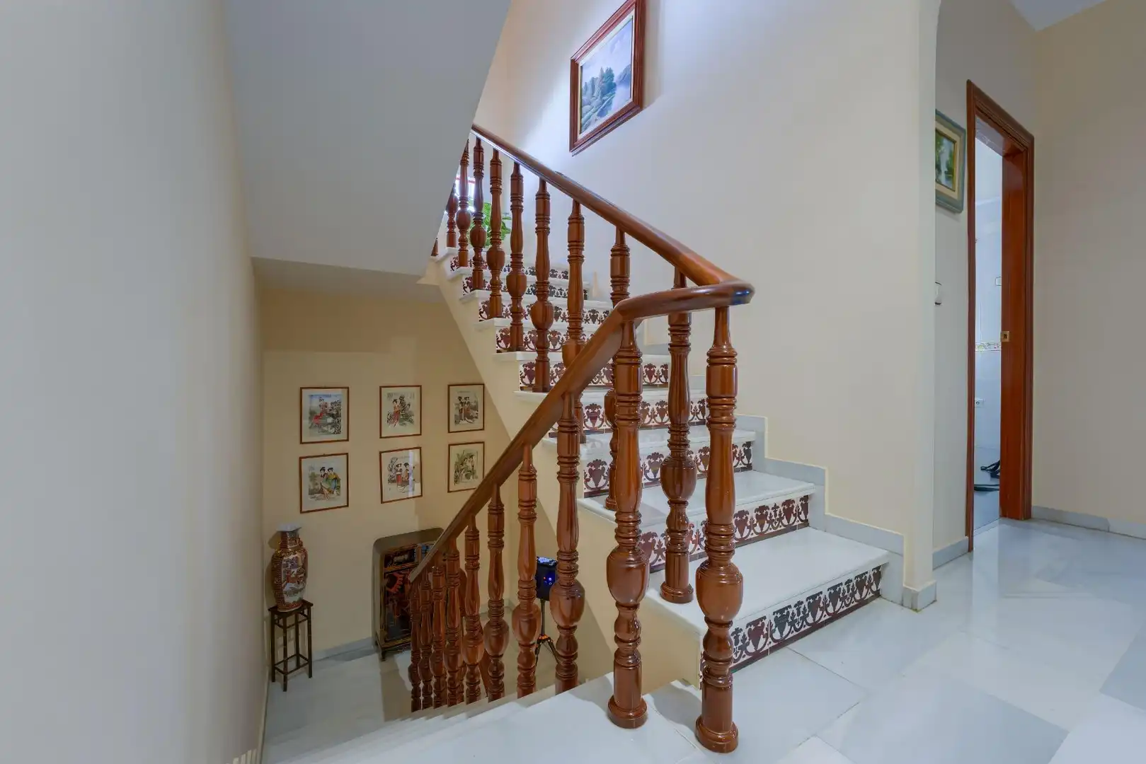 Houses for sale in Tomares  with Air Conditioner, Heating and Private garden