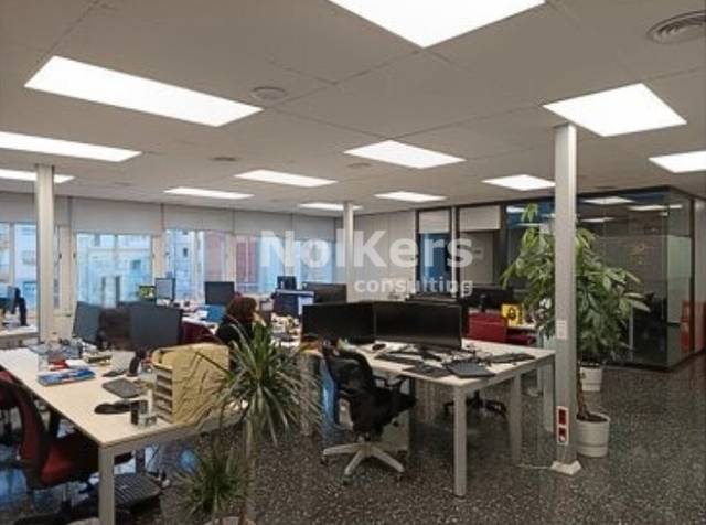 Oficina en Alquiler en Travessera de les Corts en Barri de les Corts