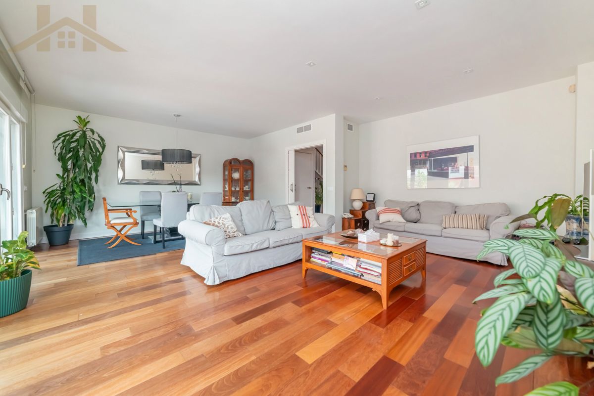 Sala de estar de Casa adosada en venta en Torrejón de Ardoz con Amueblado