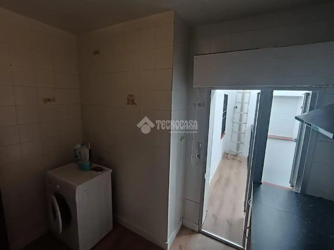 Schlafzimmer von Wohnung zur Miete in Calera y Chozas mit Balkon
