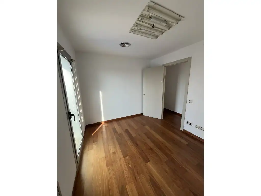 Dormitori de Casa o xalet en venda en Canovelles