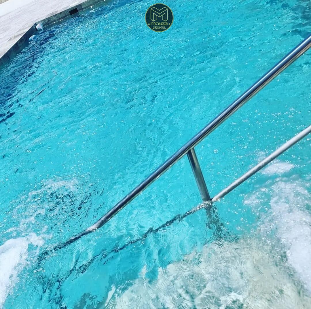 Piscina de Casa o chalet en venta en  Jaén Capital con Aire acondicionado, Calefacción y Trastero