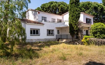 Vista exterior de Casa o xalet en venda en Sant Vicenç de Montalt amb Terrassa i Piscina