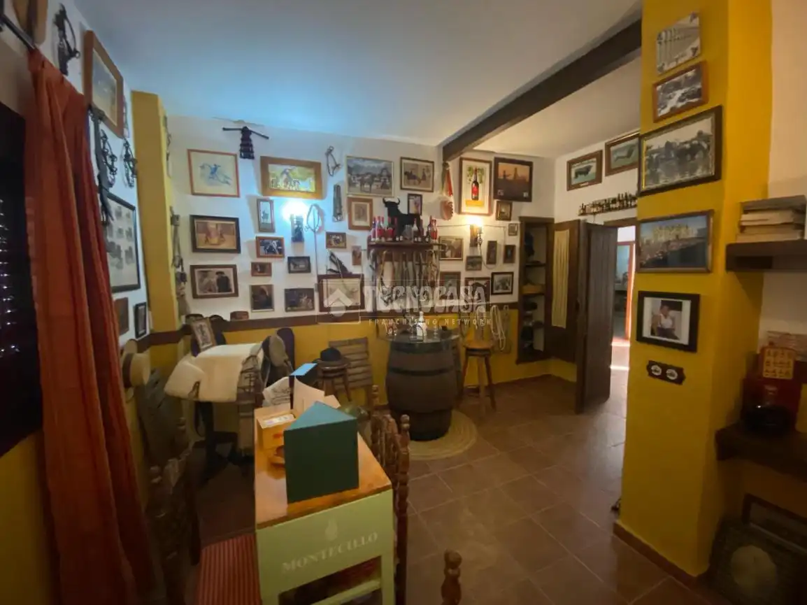 Finca rústica en venda en El Puerto de Santa María amb Traster i Moblat