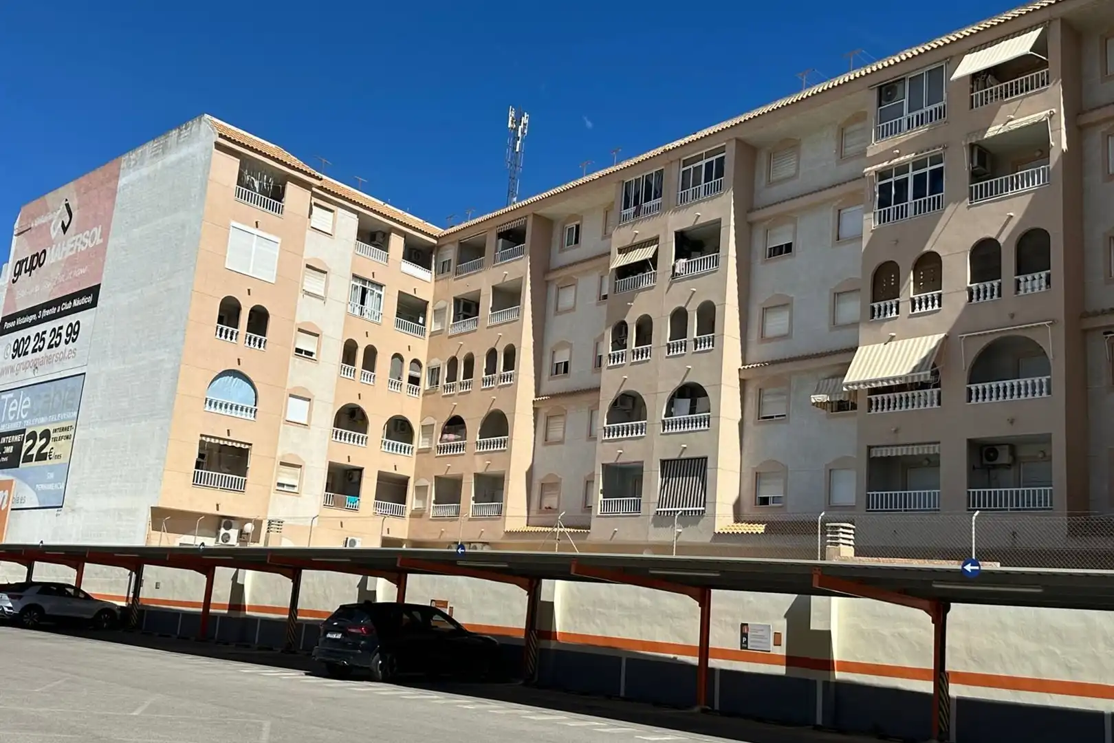 Apartament amb terrassa en venda a Centro