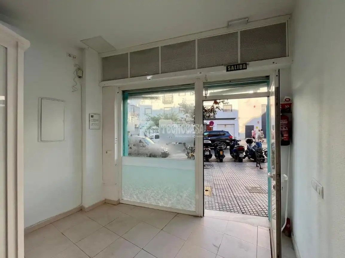 Local comercial de lloguer a Núcleo urbano, imagen 14