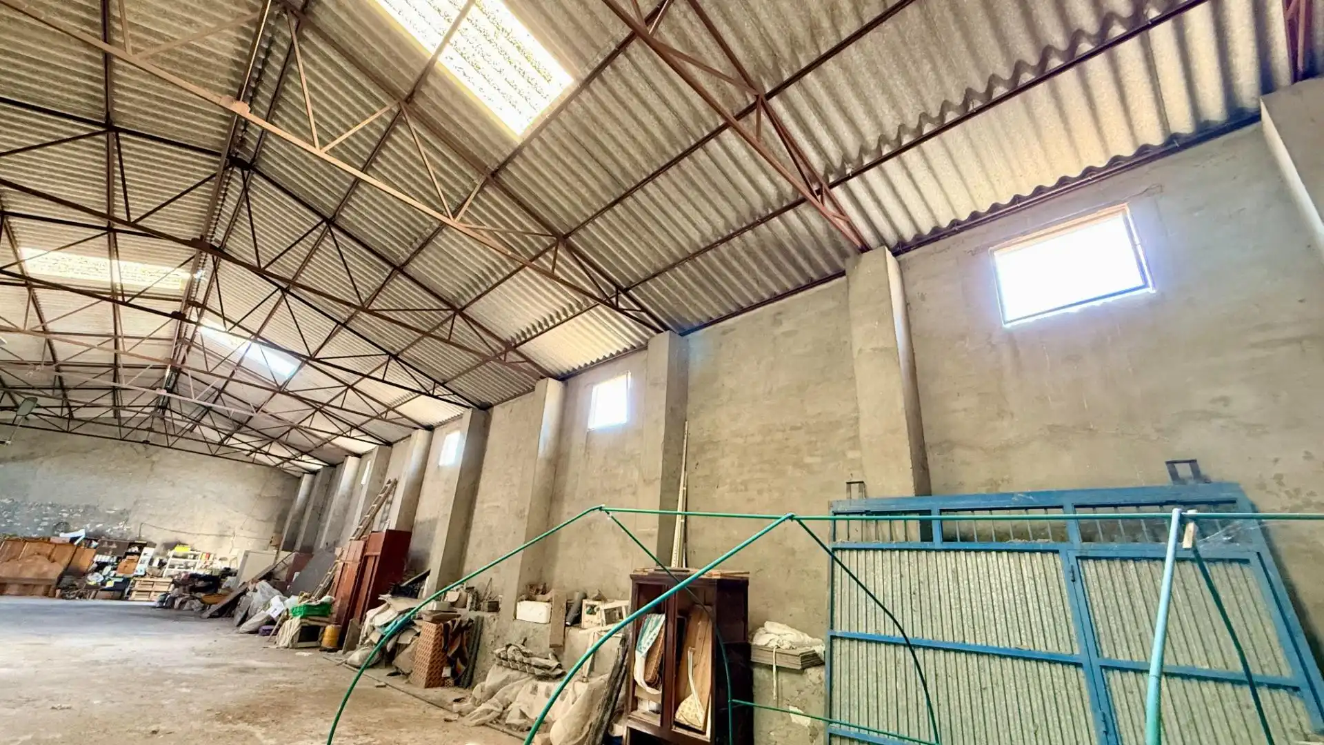 Nau industrial en venda en Olombrada