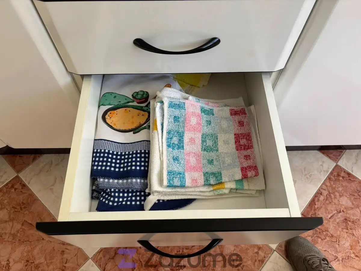 Kitchen of Flat for rent in Granada  with Air Conditioner, Heating and Furnished
