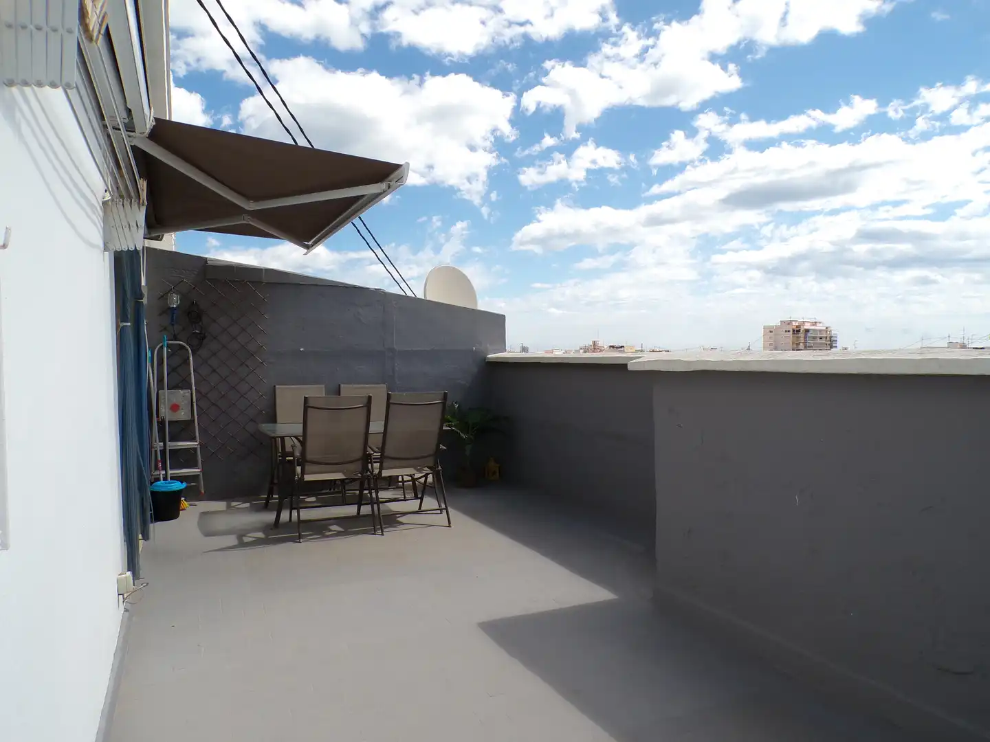 Terrasse von Wohnungen zum Verkauf in Cullera mit Terrasse, Möbliert und Ofen