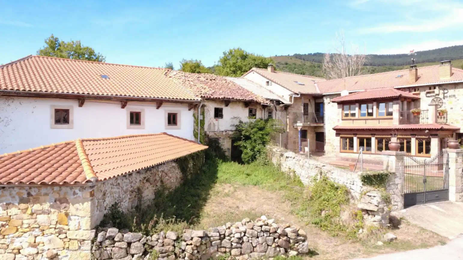 Vista exterior de Casa o chalet en venta en Campoo de Yuso