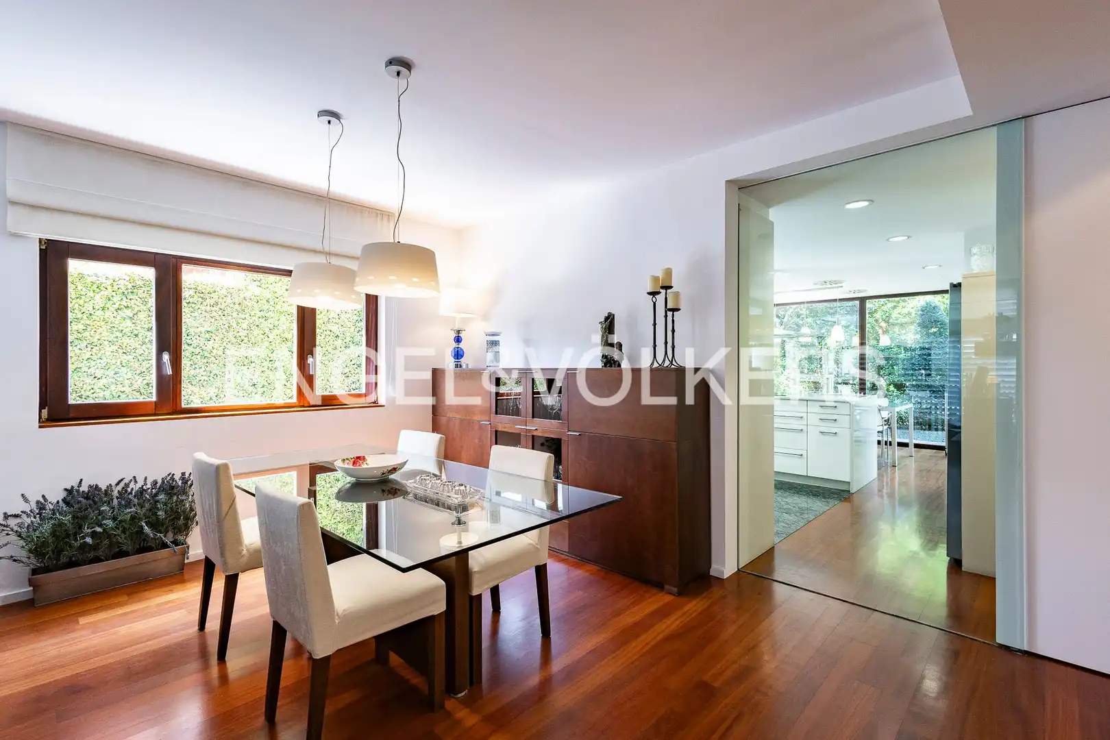 Comedor de Casa o chalet en venta en Sant Cugat del Vallès con Aire acondicionado, Calefacción y Jardín privado