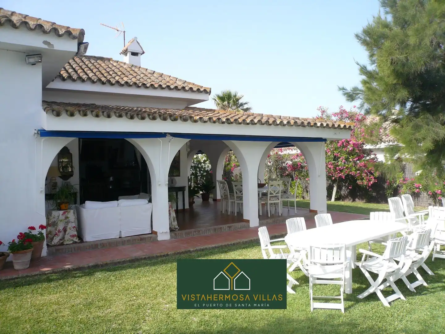 Terrassa de Casa o xalet de lloguer en El Puerto de Santa María amb Aire condicionat, Jardí privat i Moblat