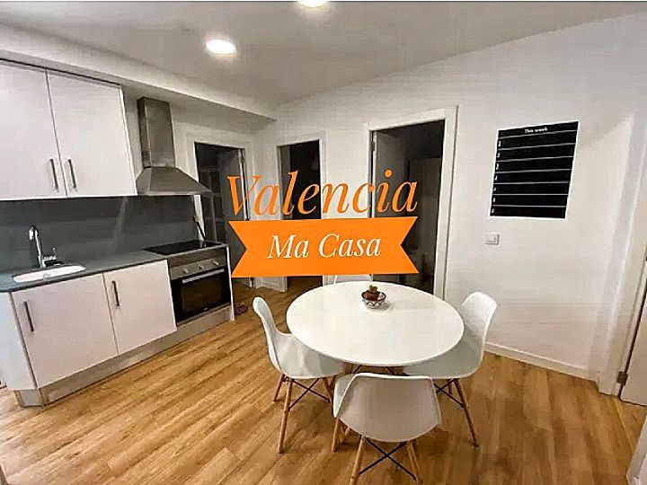 Cocina de Piso de alquiler en  Valencia Capital con Aire acondicionado y Amueblado