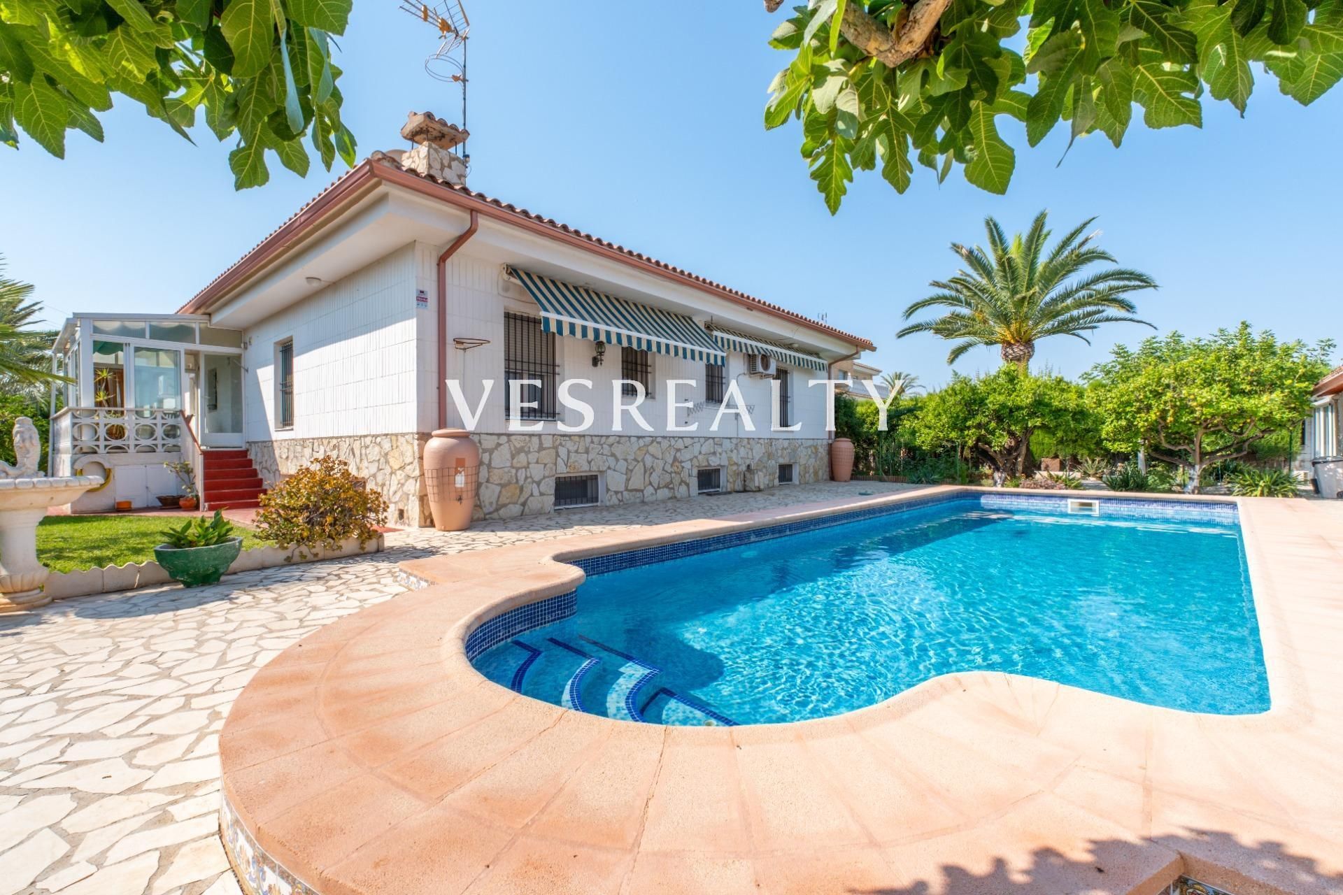 Vista exterior de Casa o xalet en venda en Sant Joan d'Alacant amb Aire condicionat, Calefacció i Terrassa