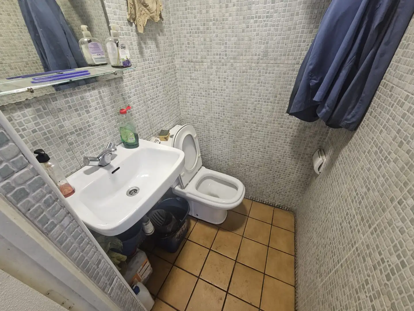 Badezimmer von Fabrikhallen zur Miete in San Fernando de Henares mit Heizung