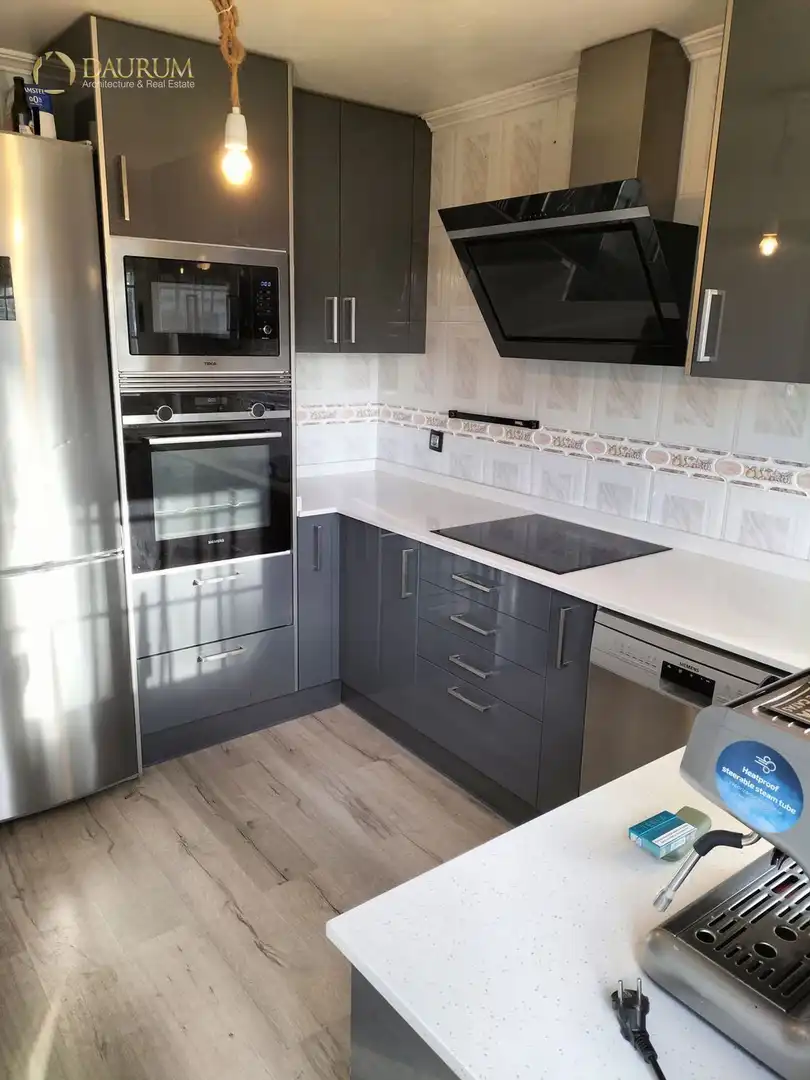 Cocina de Casa o chalet en venta en L'Eliana con Aire acondicionado, Calefacción y Terraza