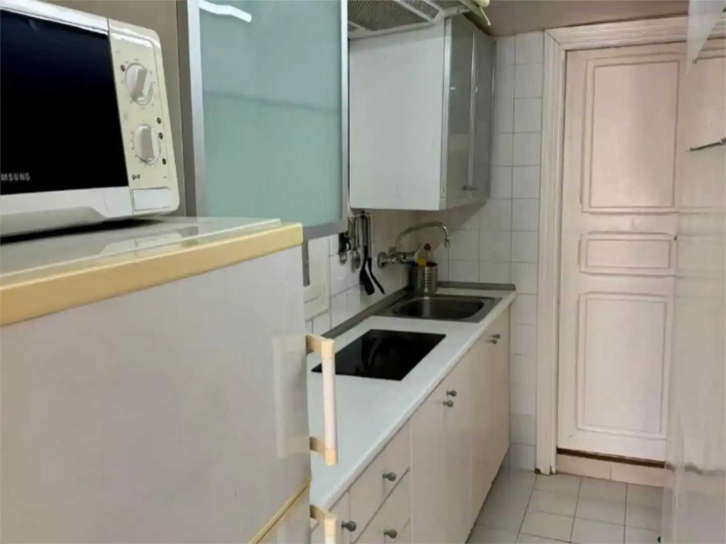 Cuina de Àtic de lloguer en  Madrid Capital amb Aire condicionat