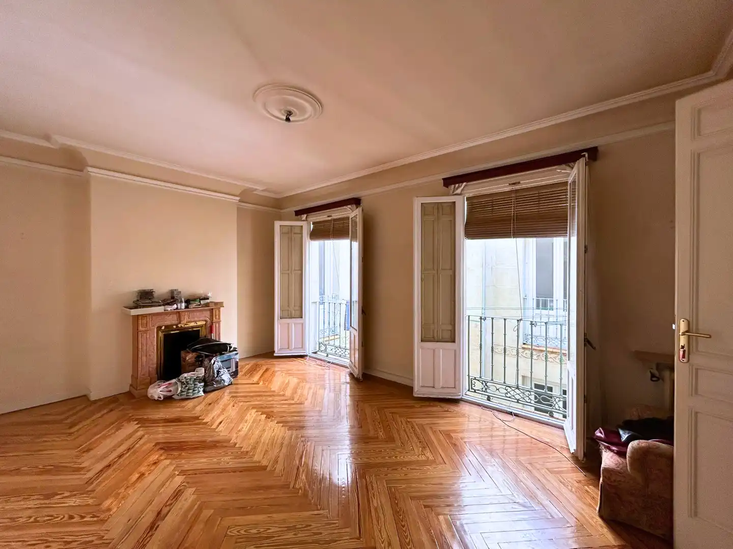 Sala de estar de Piso en venta en Madrid con Calefacción, Parquet y Trastero
