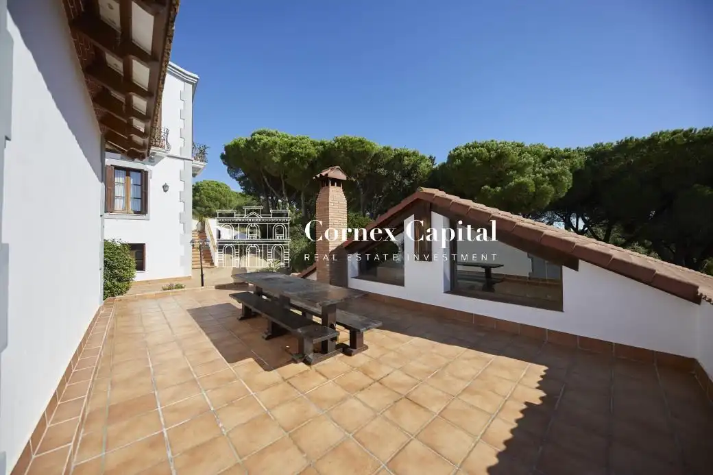 Terrasse von Country house zum Verkauf in Sant Andreu de Llavaneres mit Privatgarten, Terrasse und Schwimmbad