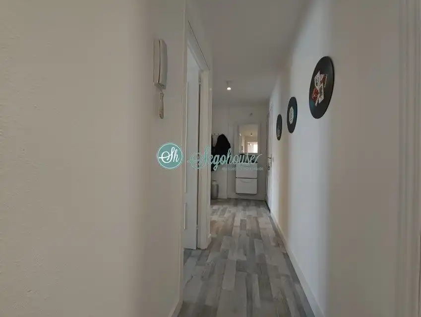 Piso en venta en Torrecaballeros con Calefacción, Terraza y Amueblado