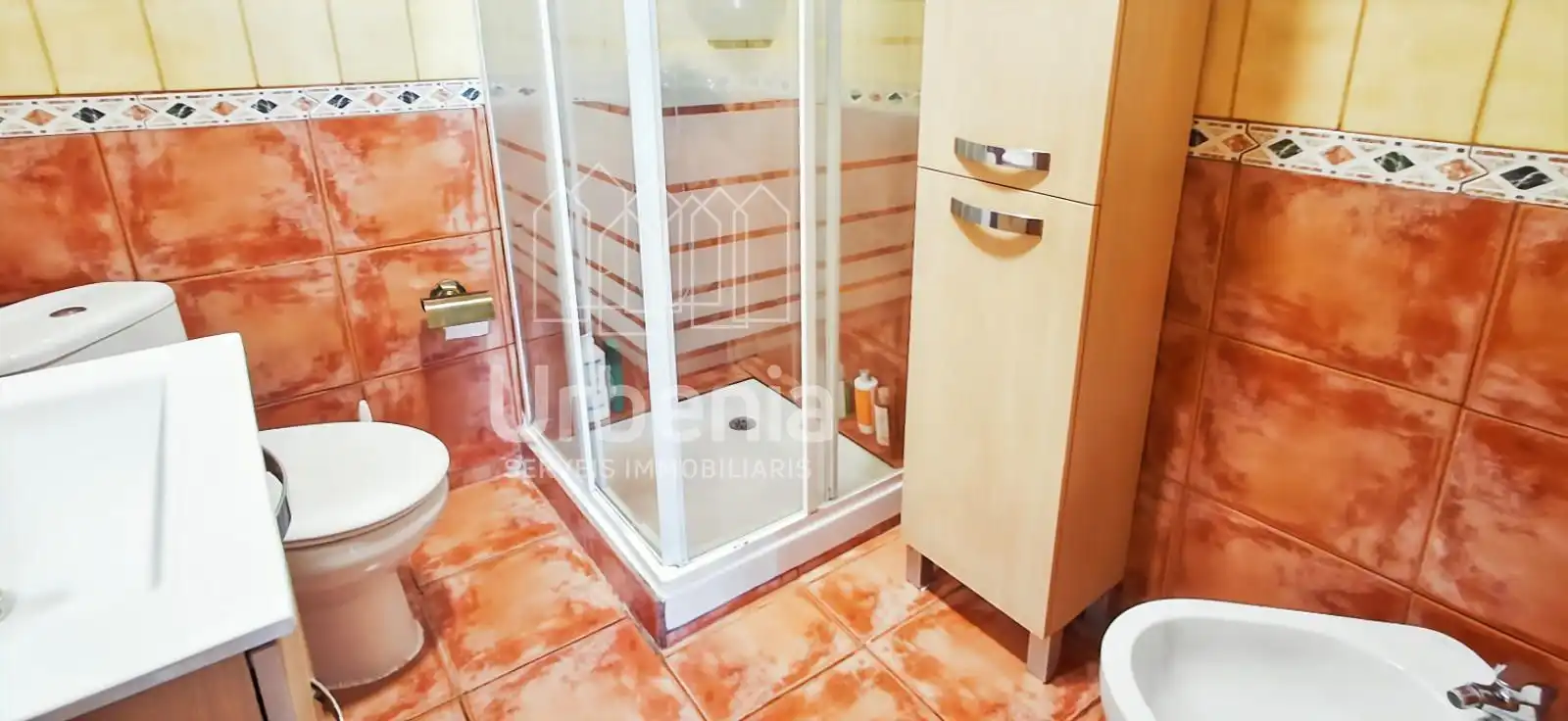 Badezimmer von Wohnung zum Verkauf in Mataró mit Klimaanlage, Heizung und Terrasse