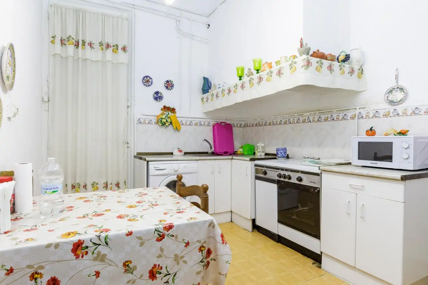 Cocina de Piso en venta en Zaragoza con Calefacción y Balcón