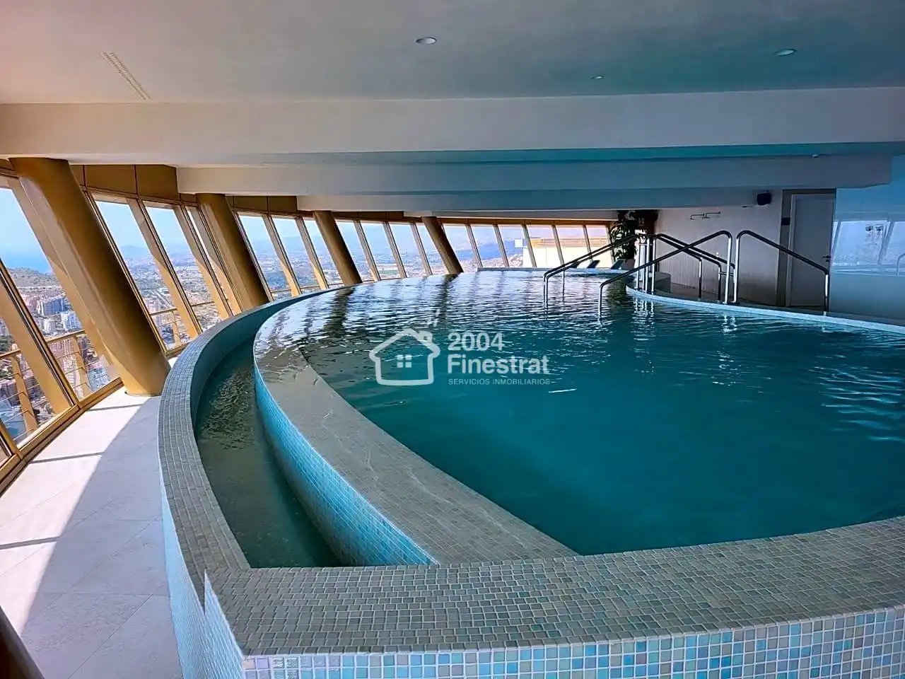 Schwimmbecken von Wohnungen zum Verkauf in Benidorm mit Klimaanlage, Terrasse und Gemeinschaftspool