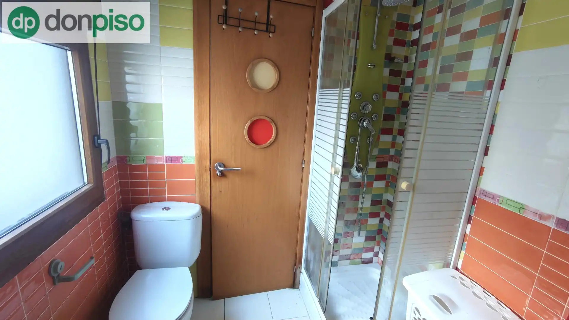 Baño de Piso en venta en Torrelavega  con Amueblado