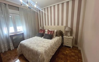 Bedroom of Flat for sale in Salamanca Capital  with Balcony