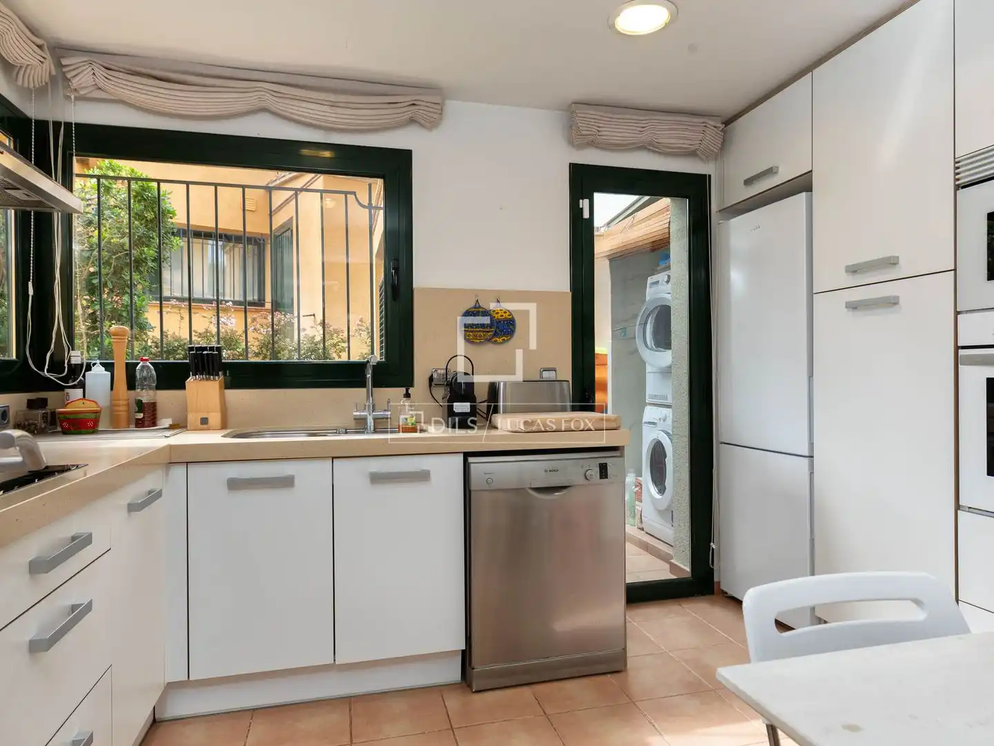 Cuina de Casa o xalet en venda en Palafrugell amb Aire condicionat, Calefacció i Jardí privat