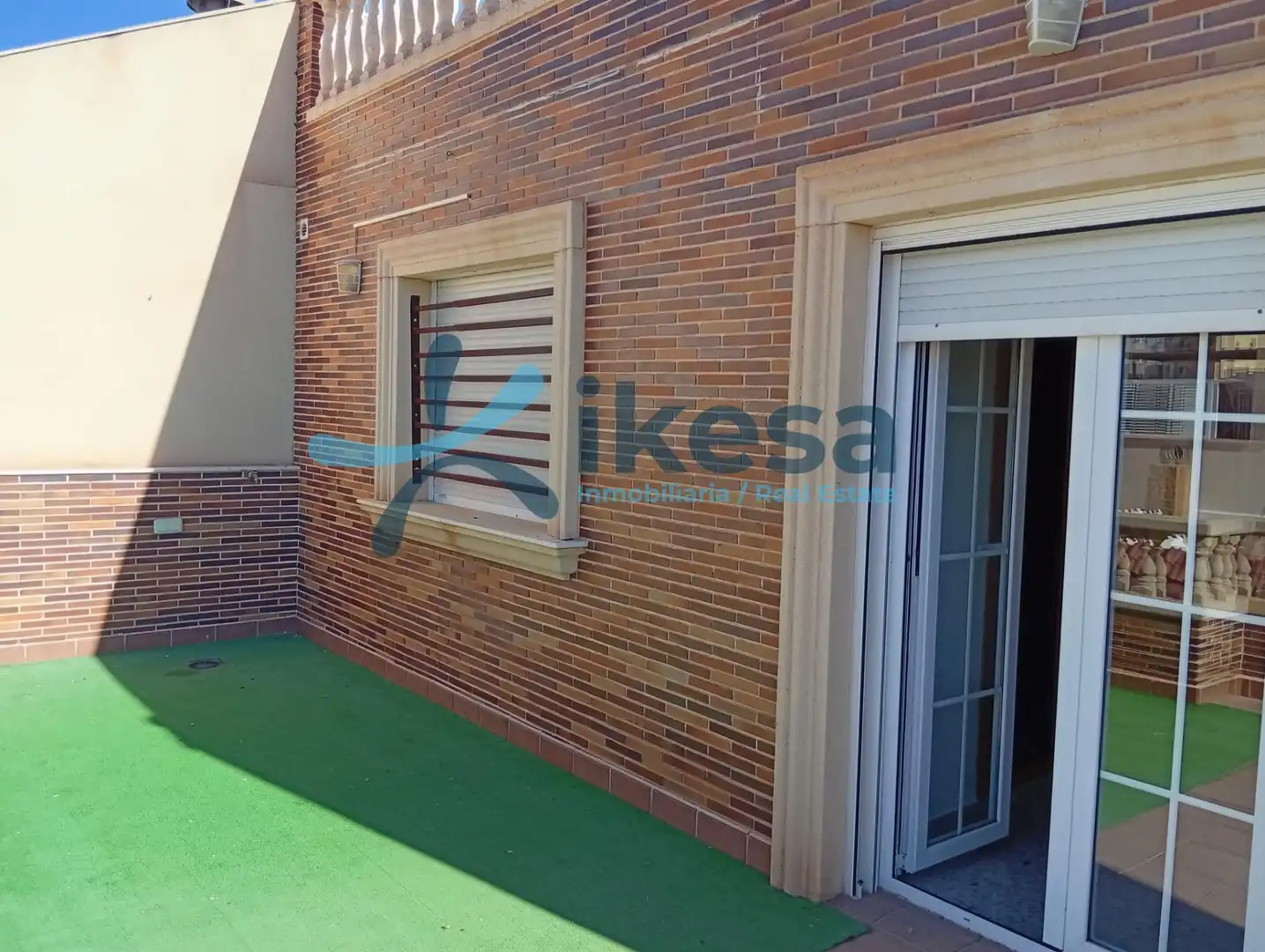 Vista exterior de Casa o chalet en venta en Almería con Terraza
