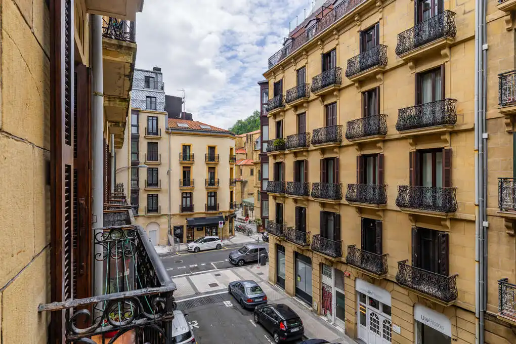 Exterior view of Flat for sale in Donostia - San Sebastián   with Heating and Balcony