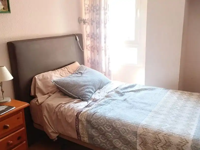 Habitación de Piso en venta en  Granada Capital con Aire acondicionado, Terraza y Balcón