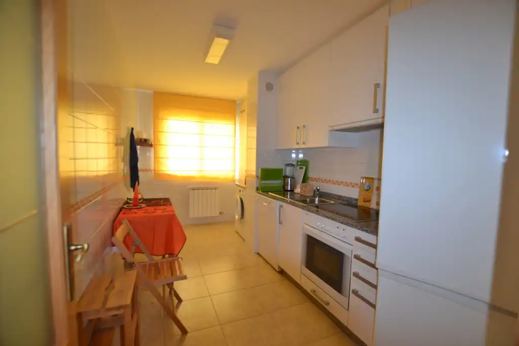Kitchen of Flat for sale in Miño  with Heating, Storage room and Oven