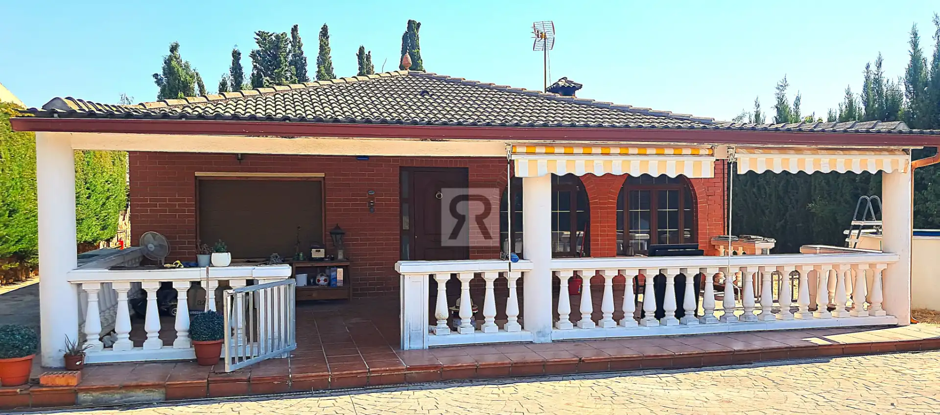 Villa con giardino in vendita a Avinguda de les Flors 12, imagen 3