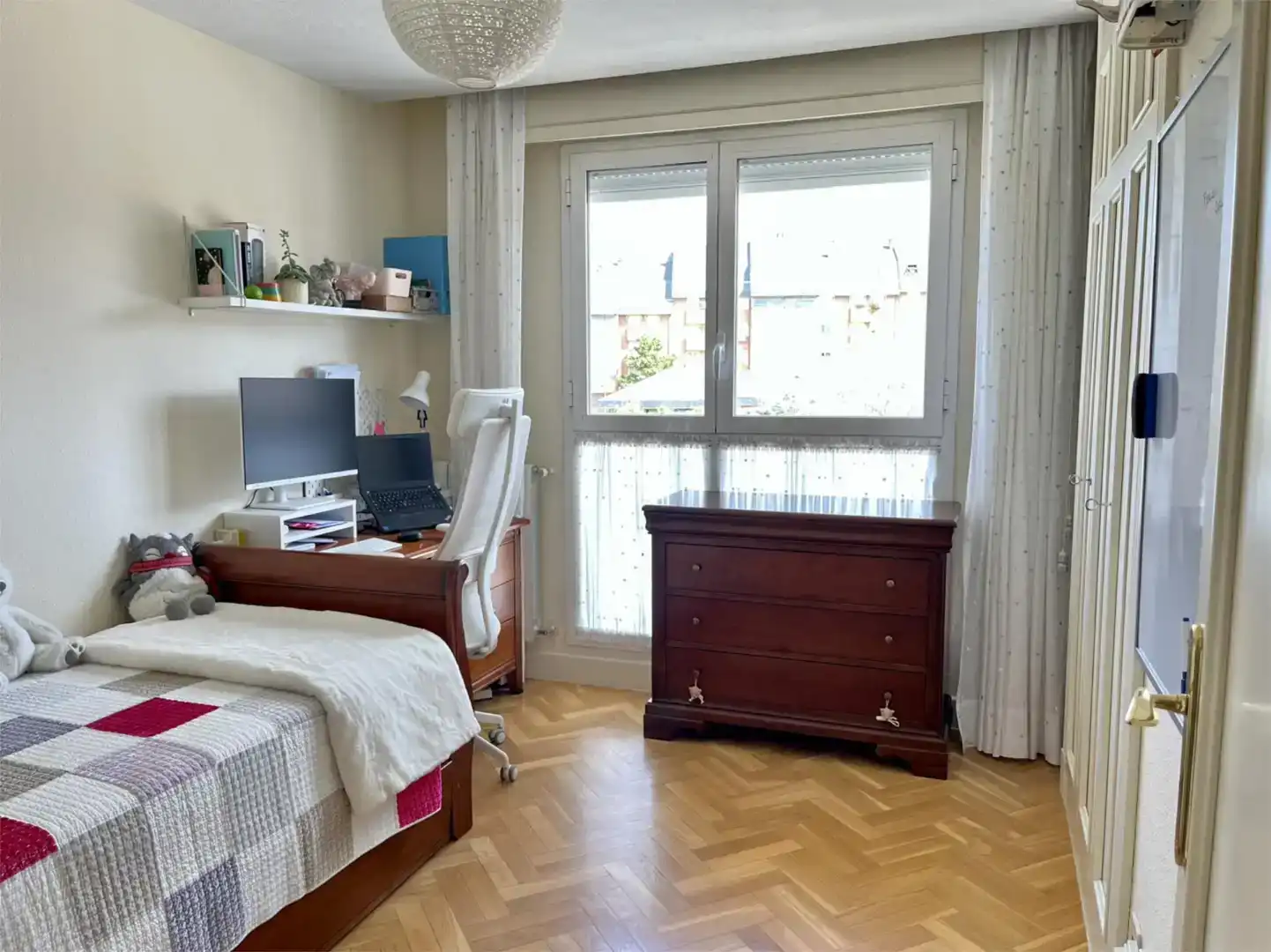 Dormitori de Pis en venda en Las Rozas de Madrid amb Aire condicionat, Parquet i Traster
