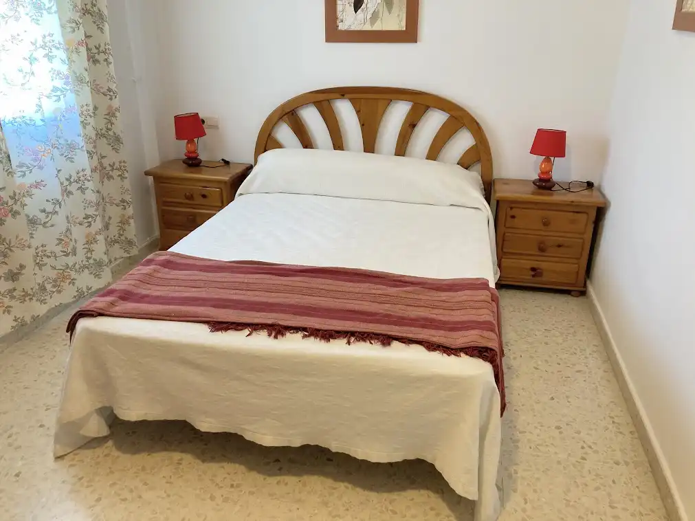 Schlafzimmer von Wohnung zur Miete in Los Barrios mit Möbliert