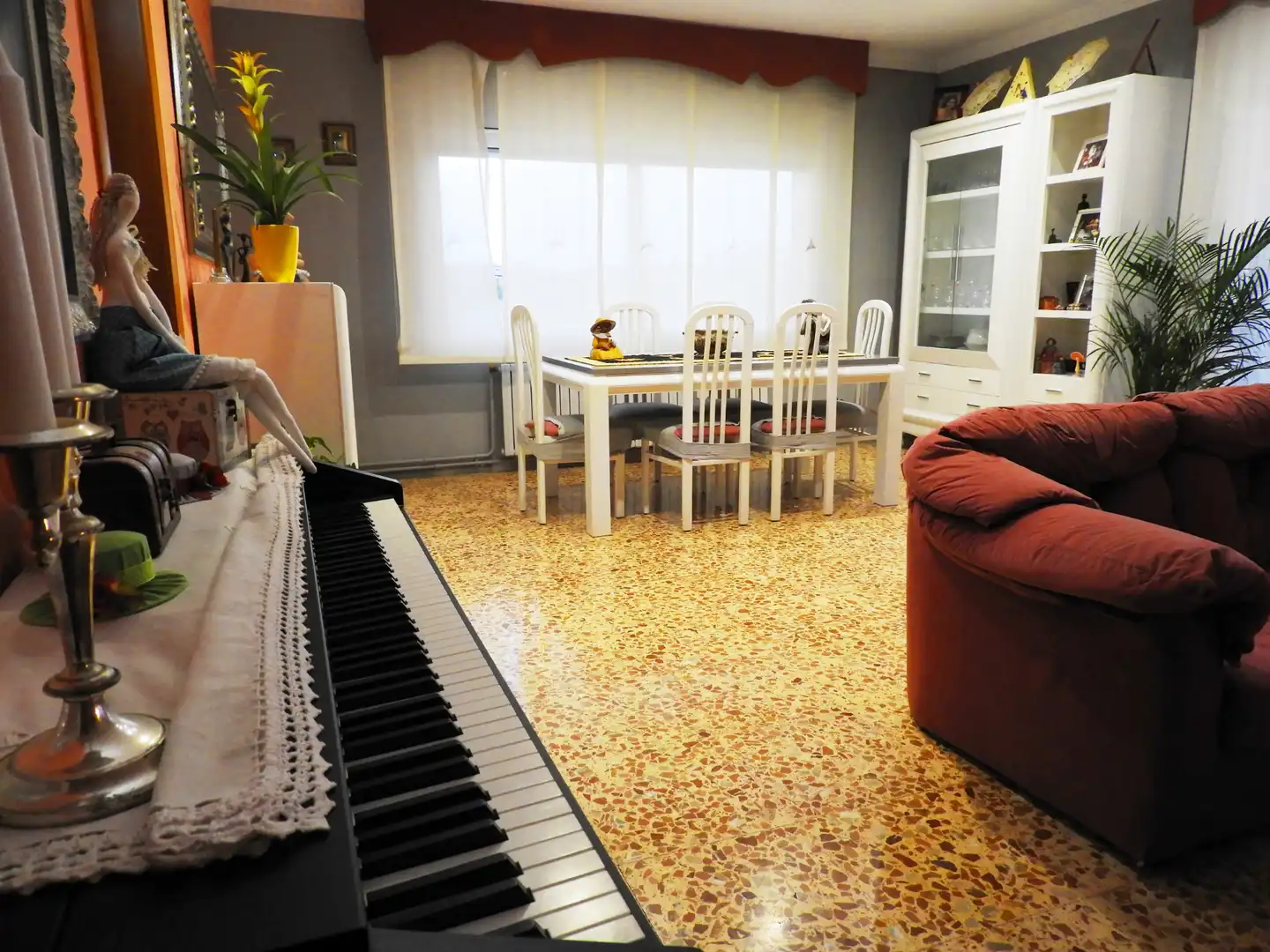 Wohnzimmer von Haus oder Chalet zum Verkauf in Castellar del Vallès mit Klimaanlage, Heizung und Privatgarten