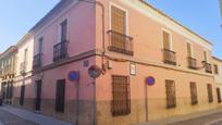 Vista exterior de Casa o xalet en venda en Manzanares amb Terrassa i Balcó