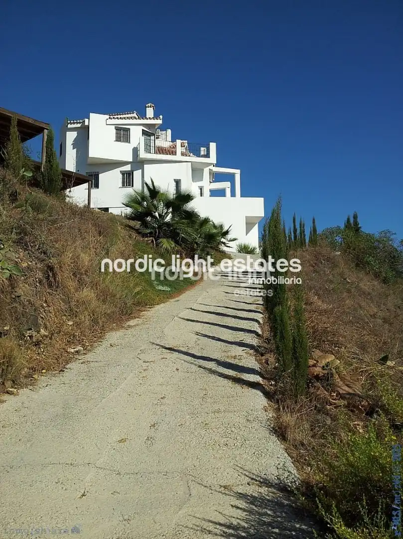 Casa amb piscina en venda a Torrox Pueblo, imagen 5