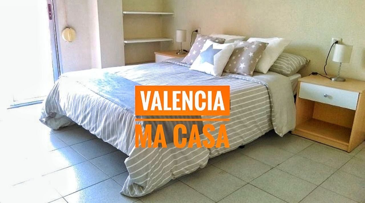 Dormitori de Pis de lloguer en  Valencia Capital amb Aire condicionat, Calefacció i Terrassa