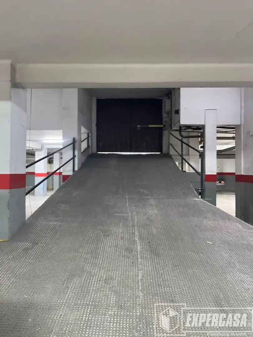 Parking de Piso en venta en Valencia con Aire acondicionado y Trastero