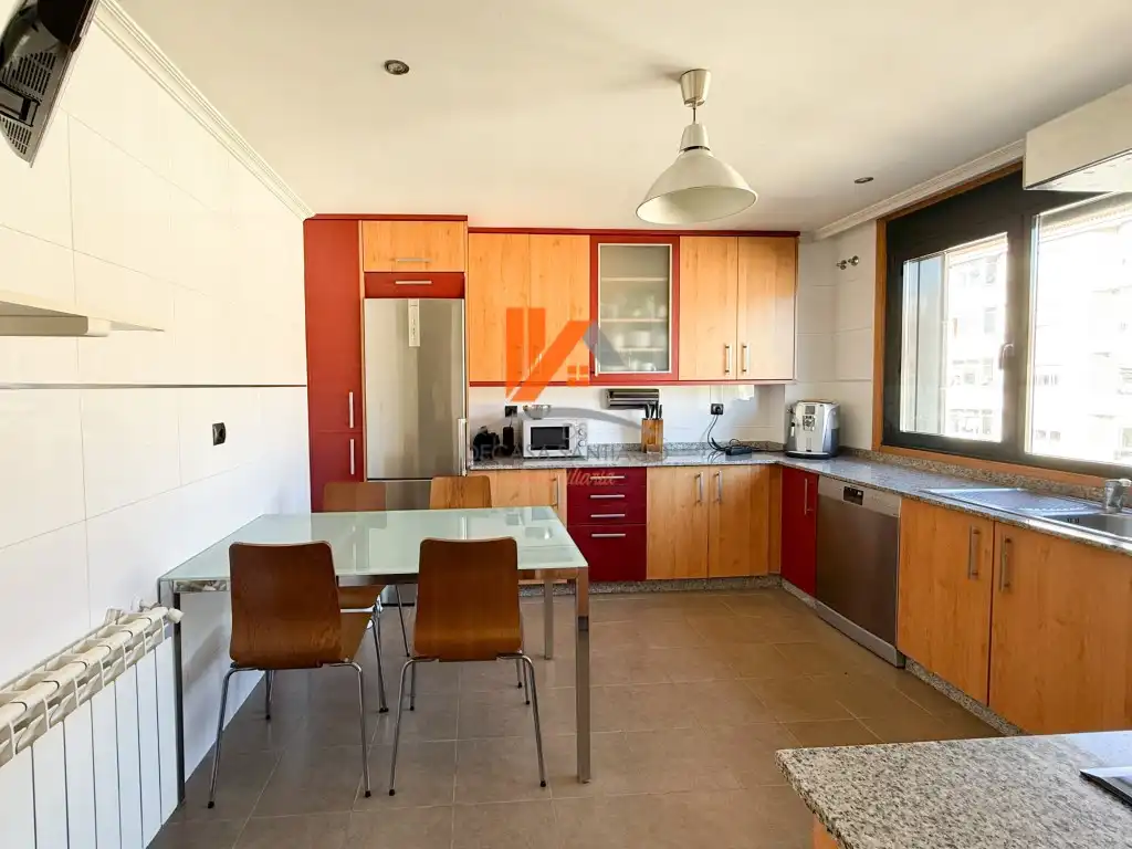 Cocina de Piso en venta en Santiago de Compostela 