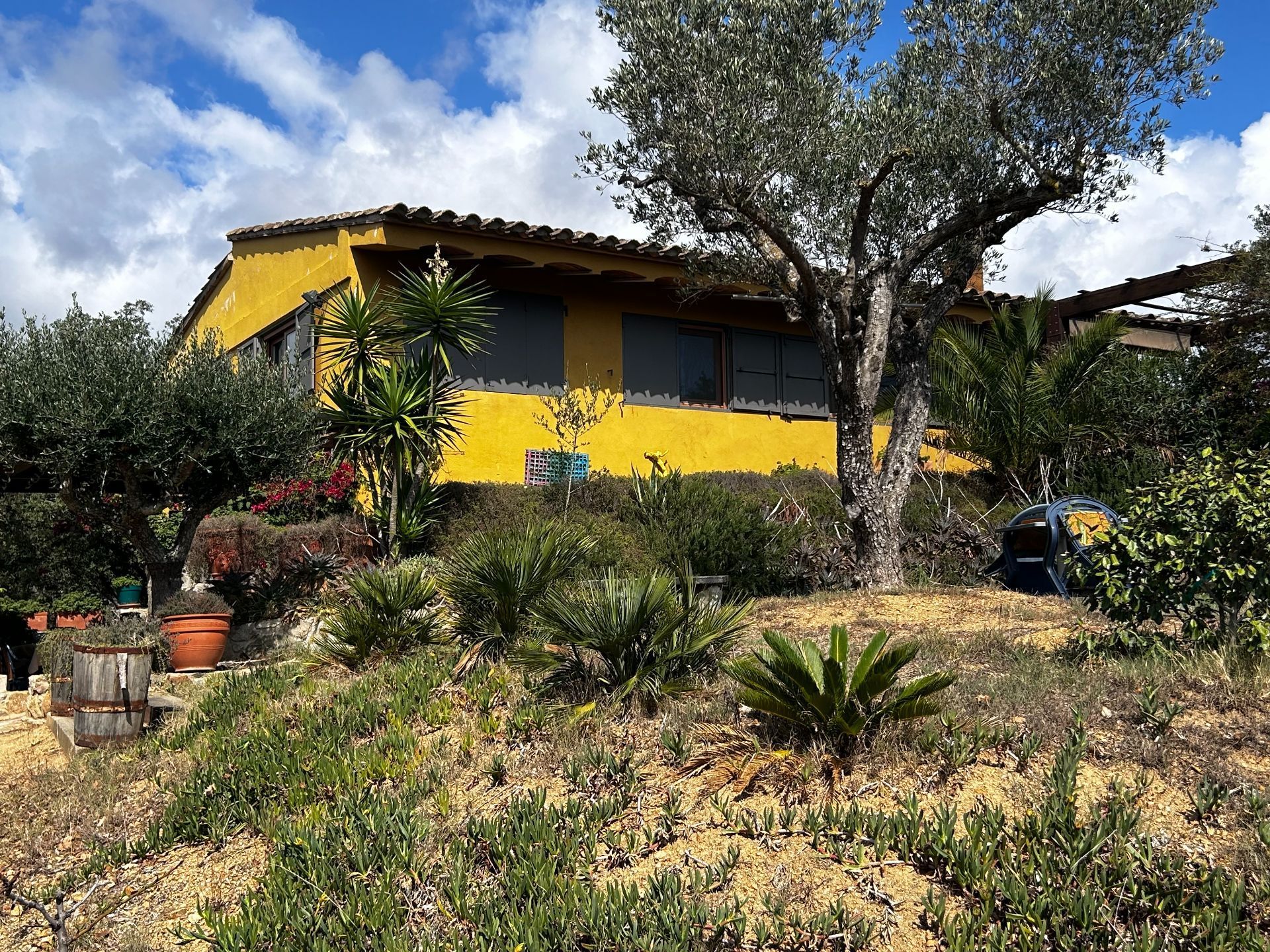 Vista exterior de Finca rústica en venda en Palamós amb Jardí privat