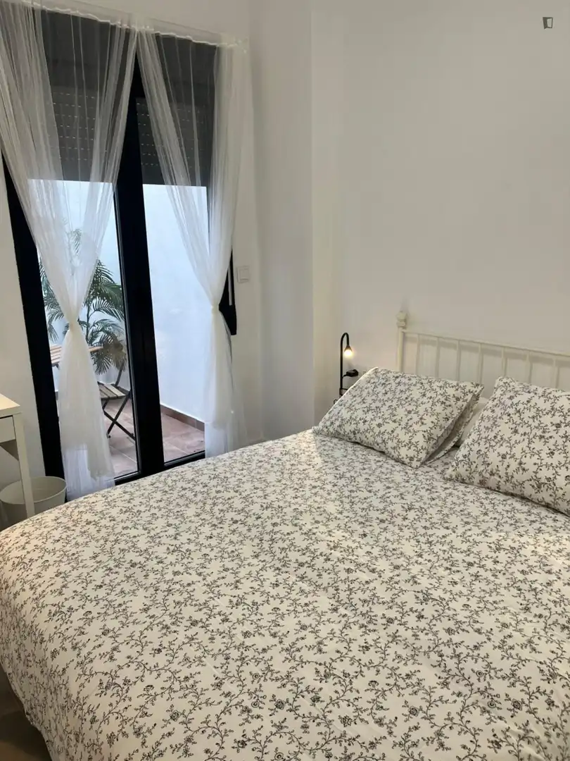 Habitación de Apartamento de alquiler en  Valencia Capital con Aire acondicionado, Amueblado y Horno