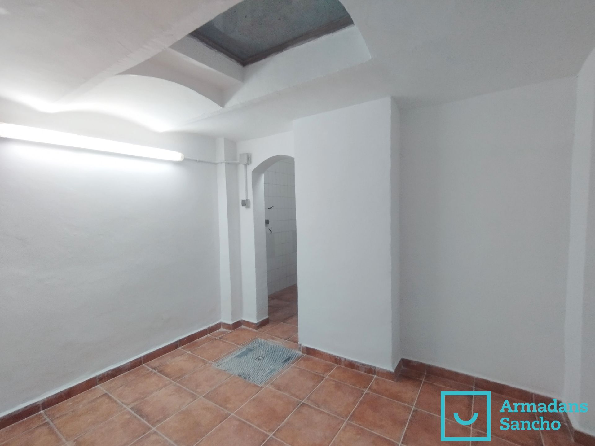 Box room to rent in  Barcelona Capital