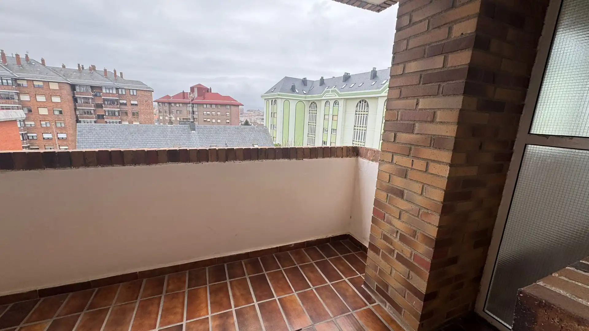 Maisonette zur Miete in Calle Manuel González Hoyos, 7, Valdenoja