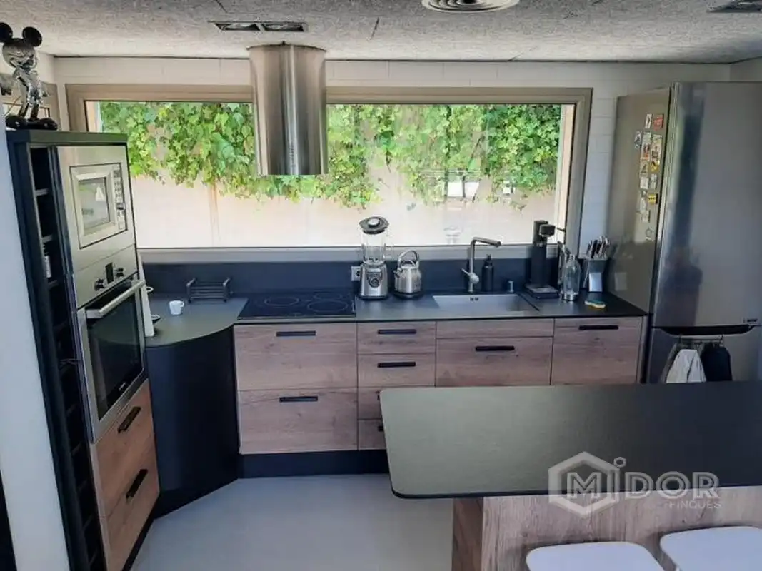 Cuina de Casa o xalet en venda en Sant Feliu de Guíxols amb Aire condicionat, Calefacció i Jardí privat