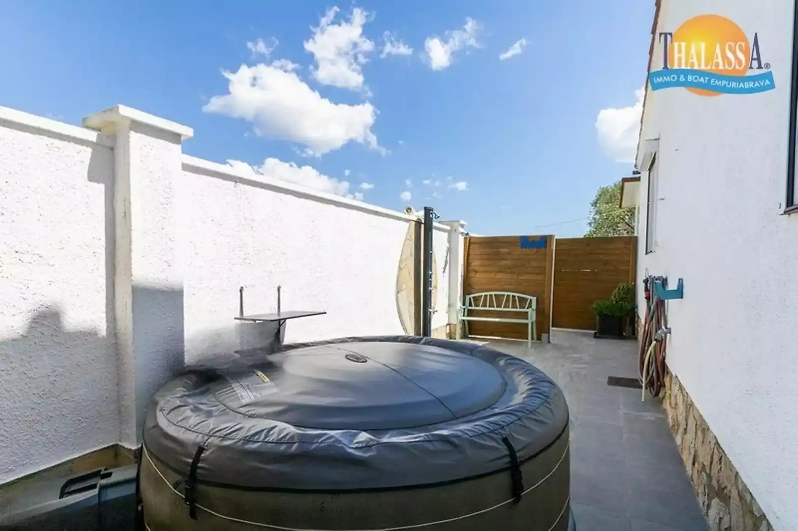 Terrace of Houses for sale in Empuriabrava  with Air Conditioner and Furnished